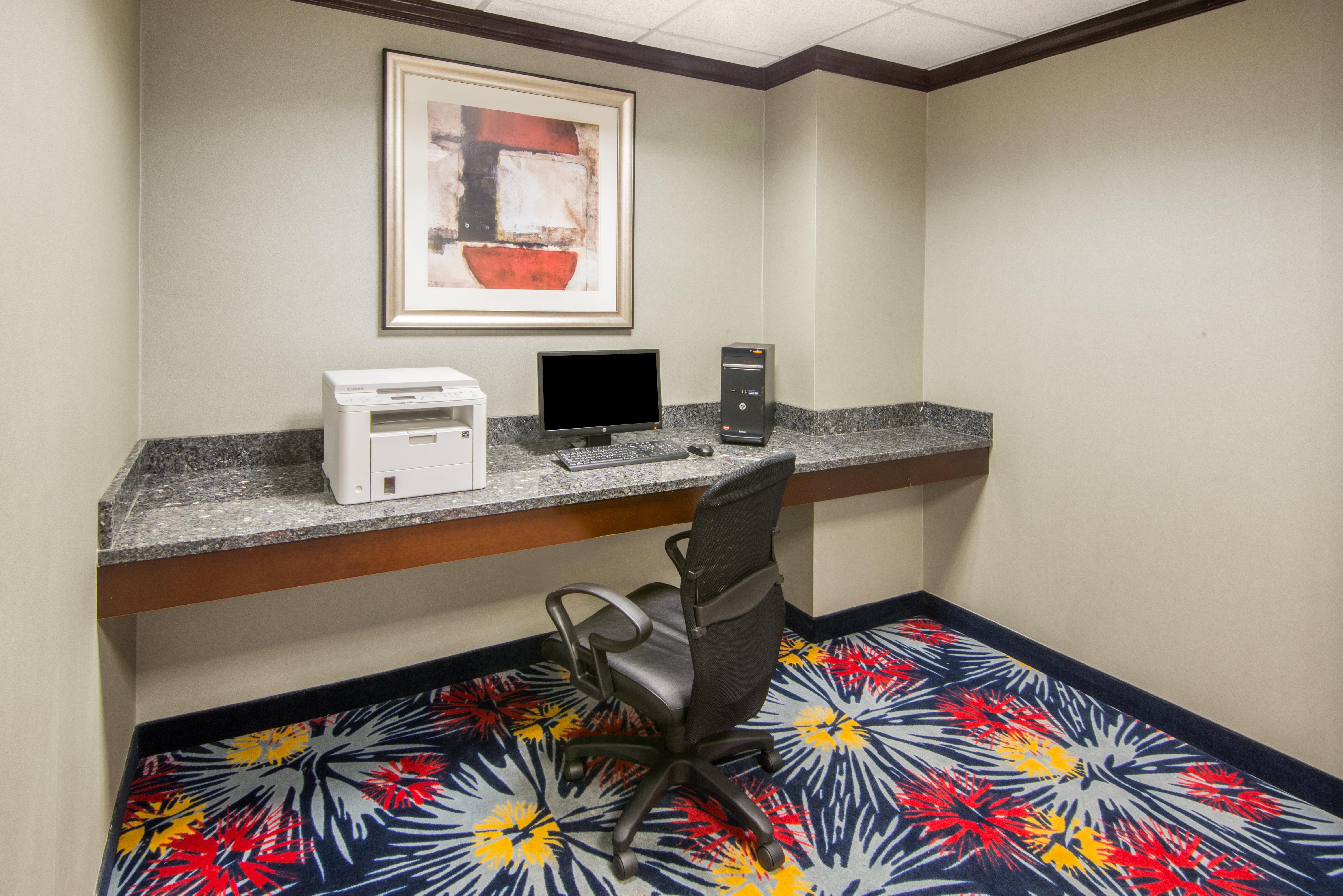 Holiday Inn Express Cleveland Airport - Brook Park By Ihg Luaran gambar