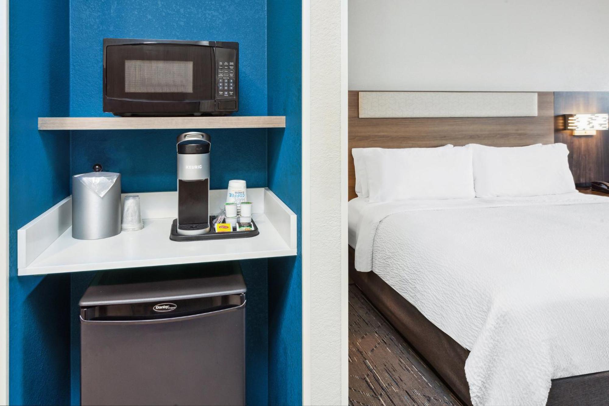 Holiday Inn Express Cleveland Airport - Brook Park By Ihg Luaran gambar