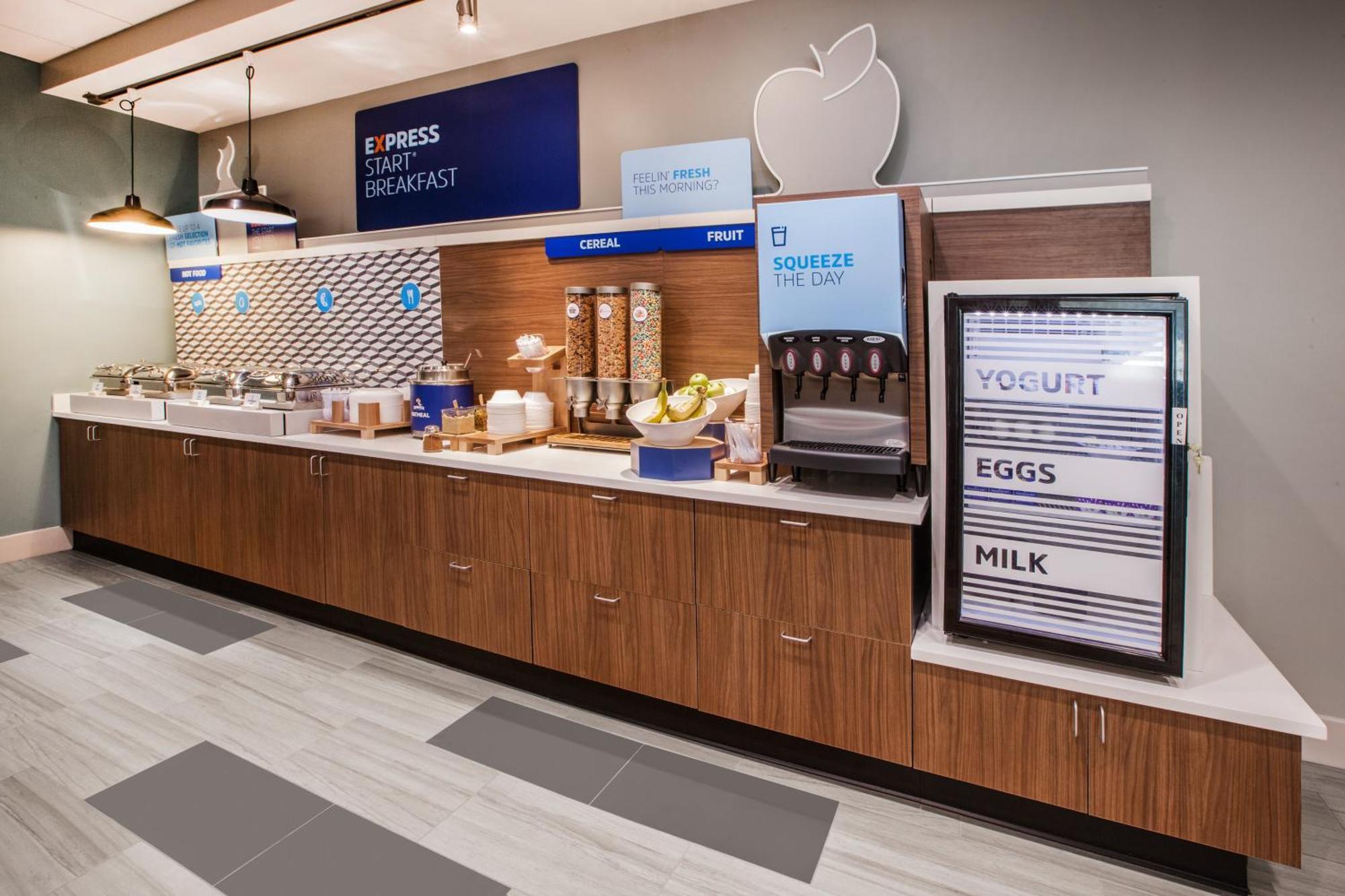 Holiday Inn Express Cleveland Airport - Brook Park By Ihg Luaran gambar