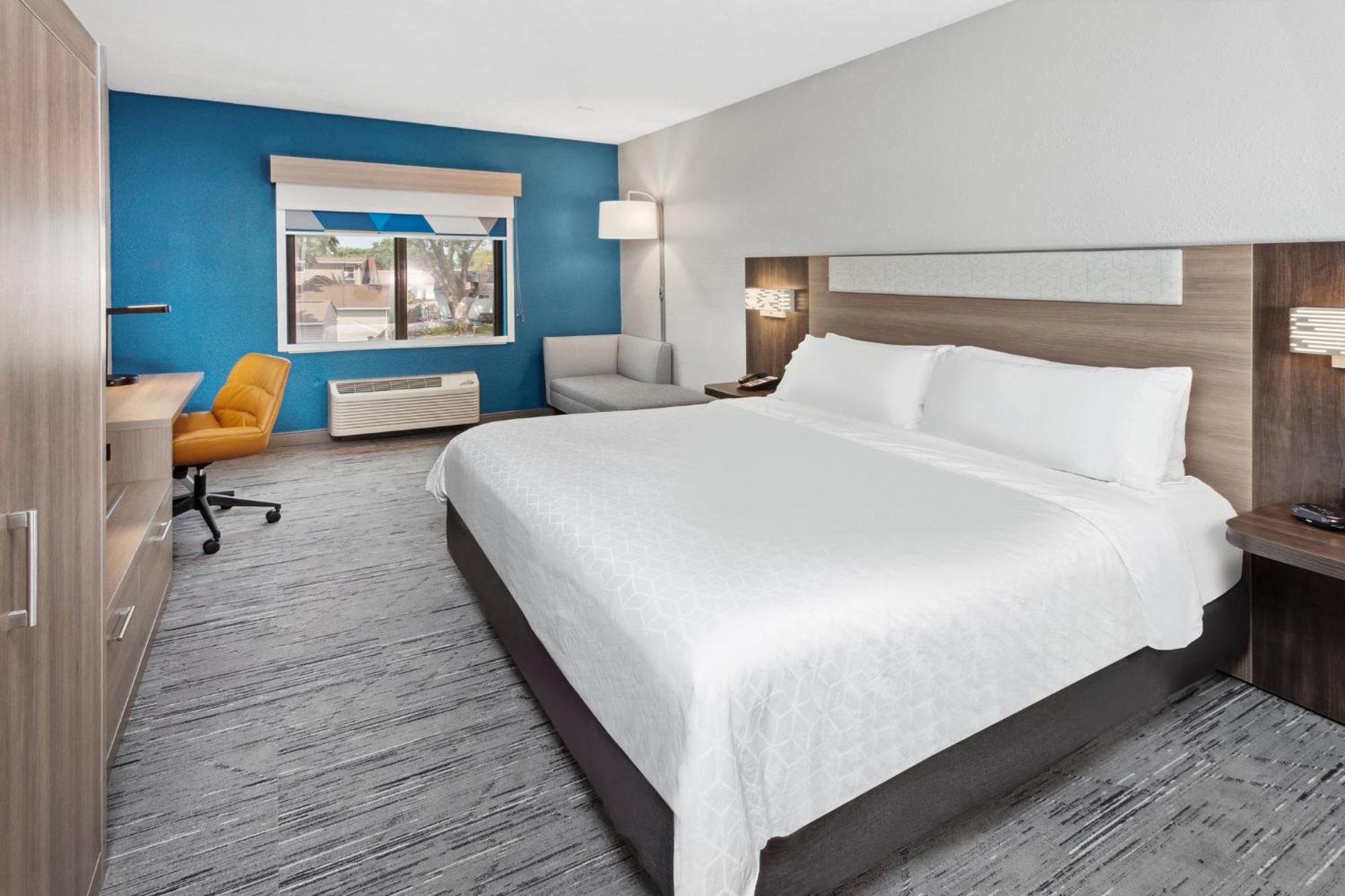 Holiday Inn Express Cleveland Airport - Brook Park By Ihg Luaran gambar