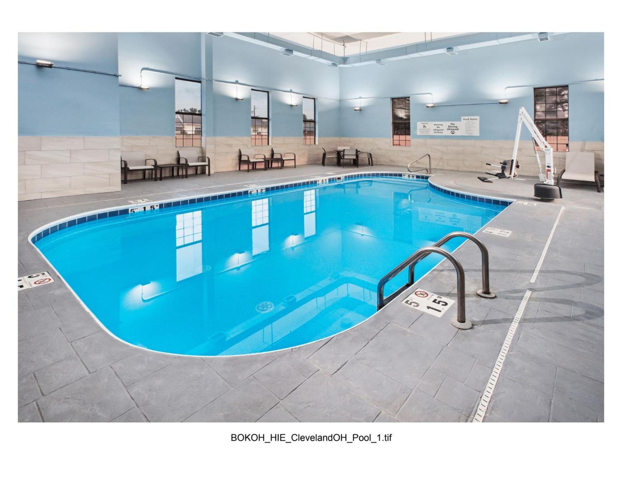 Holiday Inn Express Cleveland Airport - Brook Park By Ihg Luaran gambar